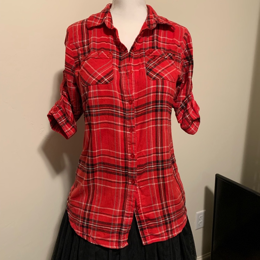Cute plaid button front size LG